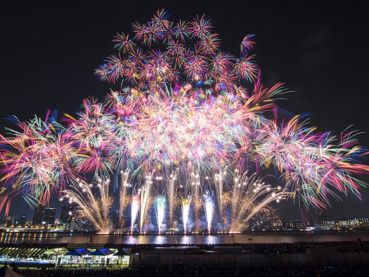 22 全国の花火大会の開催 中止情報まとめ エリア別 開催月別にチェック トラベルコ