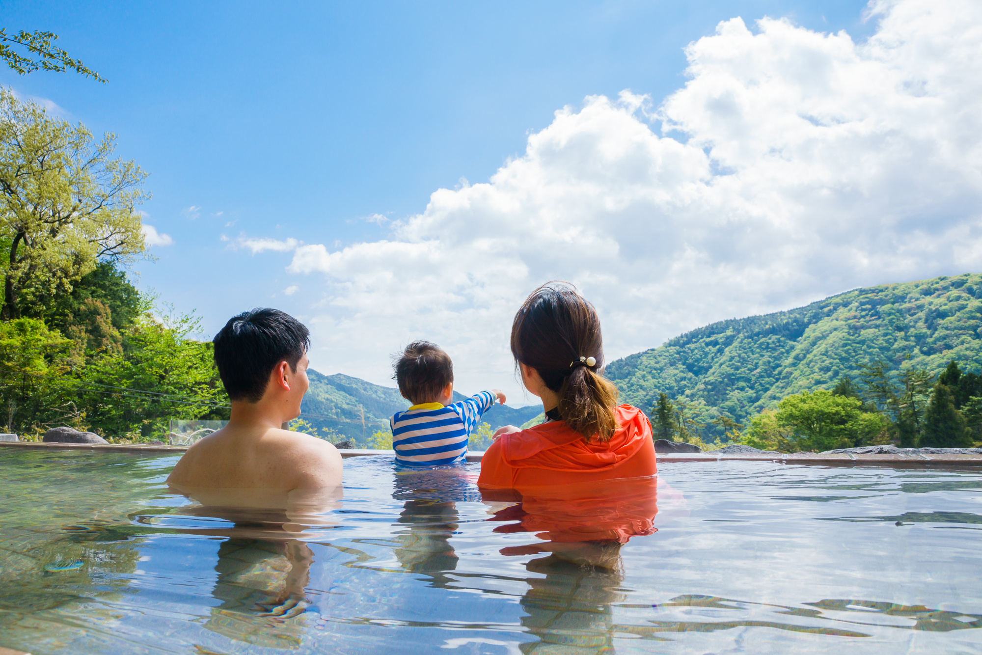 水着で入れる超絶景 展望露天風呂