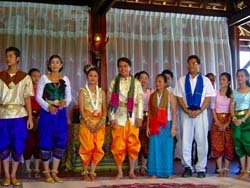 カンボジア文化村2