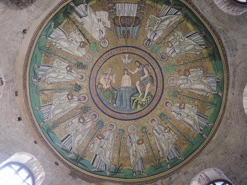 アリウス派洗礼堂天井