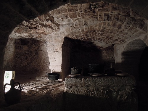 寝起き・煮炊きの場所