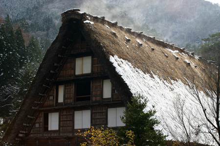 ★世界遺産 白川郷 茅葺き屋根から５