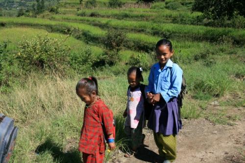 通学の少女たち