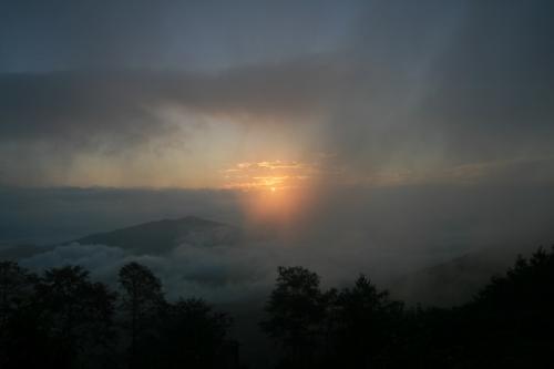 チサパニの日の出