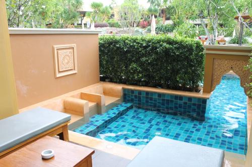 ラワイ部屋プール