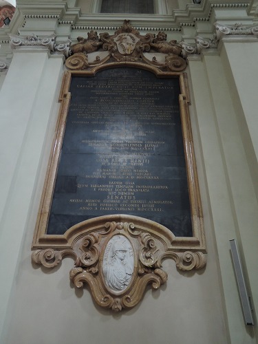 エンツォの記念碑