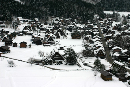 世界文化遺産として多くの観光客が訪５