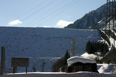白川郷の近代遺産! 御母衣ダム1