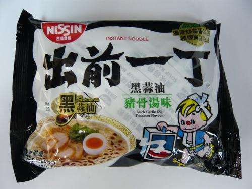 黒蒜油豬骨湯味