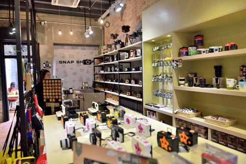 お土産店「スナップショット」