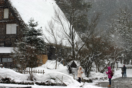世界遺産 白川郷 〜厳しい冷え込み2