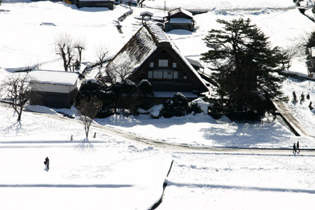 明日２月８日(土) 雪予報 ３