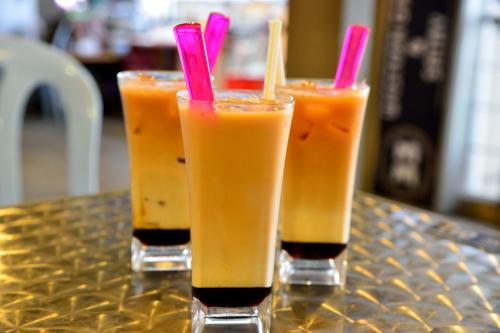 ローカル食堂のスリーレイヤーティー