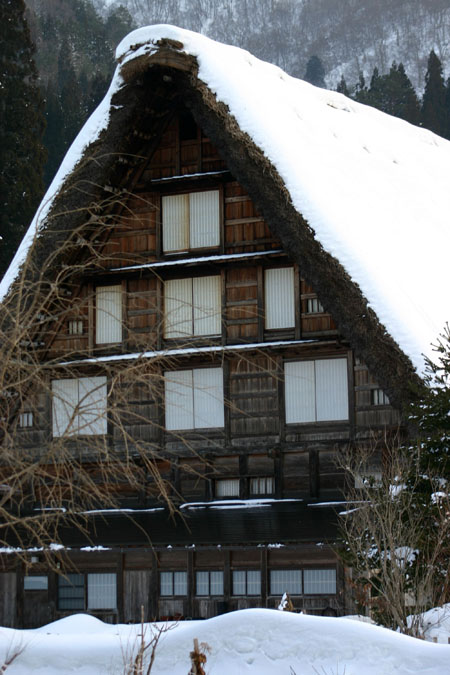 景色が素晴らしいと有名な 白川郷 2