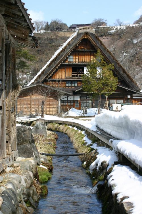 春休みの家族旅行も 1