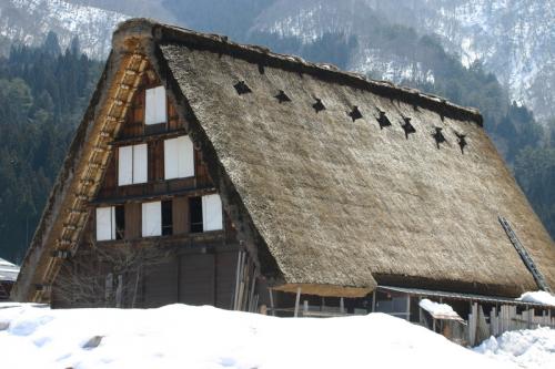 家族の記念旅行に最適な世界遺産白川郷7