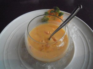 ハノイ JW クリスタルジェイ8