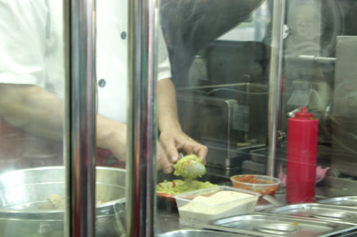 調理の様子も見られます