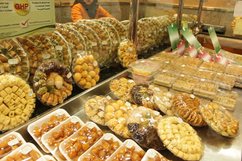 きれいにパッケージされたお菓子がいっぱい