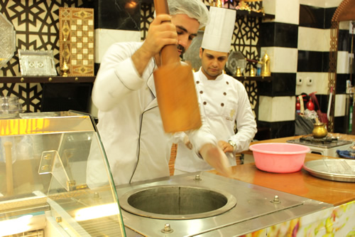 アイスを餅のようについています-1