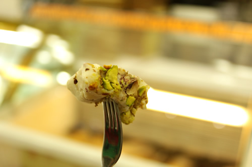 フォークに刺していただきます