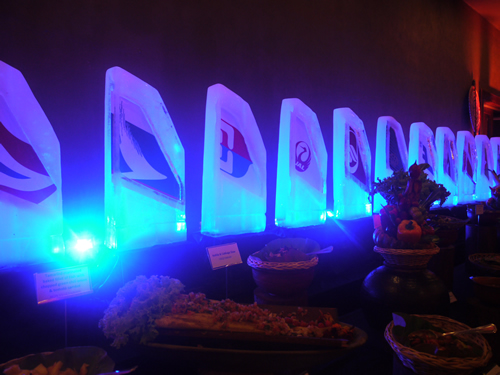 尾翼のオブジェ