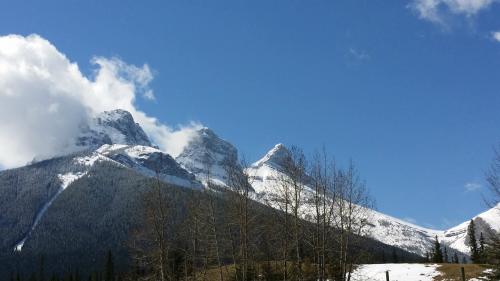 スリーシスターズ山