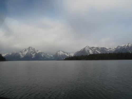 エルク島をまわりこんで