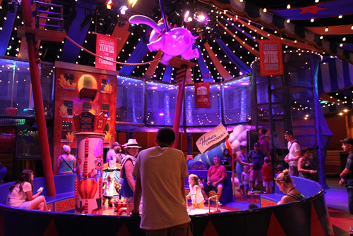 【マジックキングダム・全体】DUMBO5