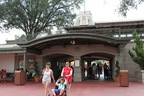 【マジックキングダム・全体】入口2