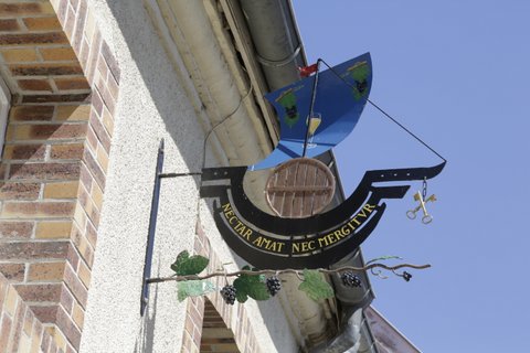 シャンパン村の可愛い看板