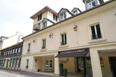 都会人の隠れ家的空間