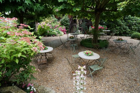 都会人の隠れ家的空間