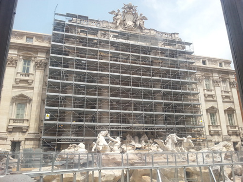 「トレビの泉」修復工事情報‐続報