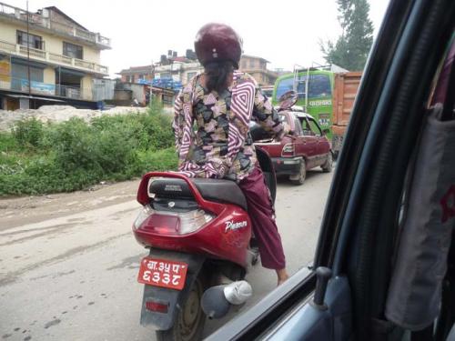 女性ドライバー２