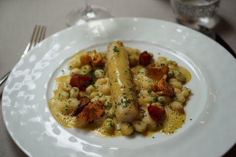 レストラン コロー