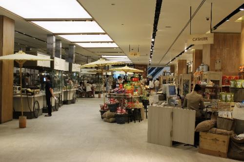 エンバシーコート