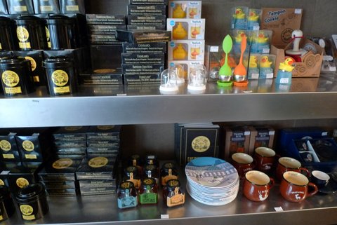 デザイン・ギフト・ストア