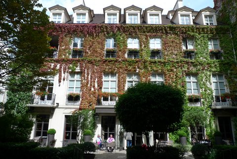 パビヨン・ド・ラ・レーヌ