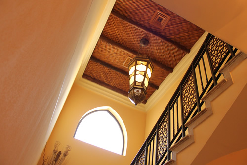 細い竹を敷き詰めた天井