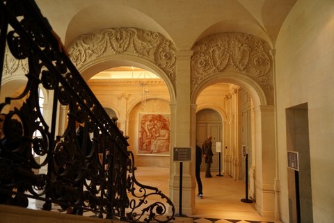 階段向こうに作品