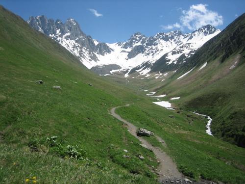 chaukhi massif