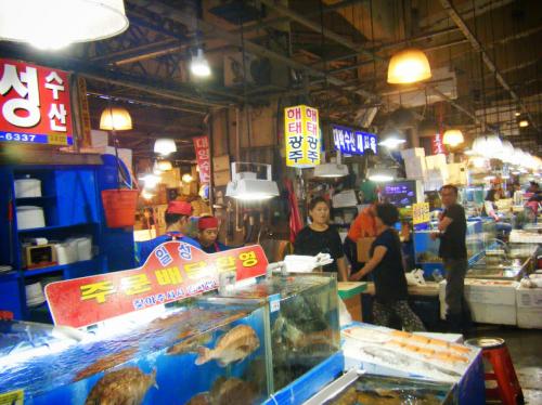 ノリャンジン水産市場