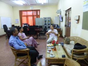 校長、副校長に挨拶