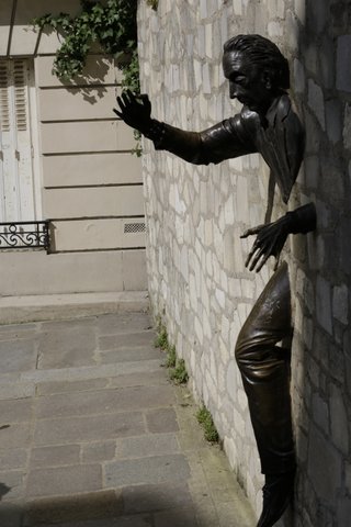 モンマルトルの壁抜け男 みゅうフランスさんの旅行ブログ トラベルコ