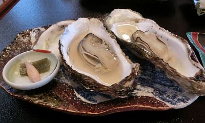 よし寿司の焼きガキ