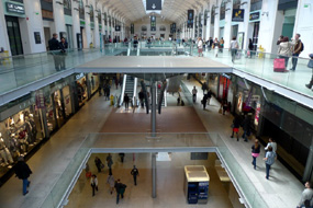 サンラザール駅 エリック・フレション