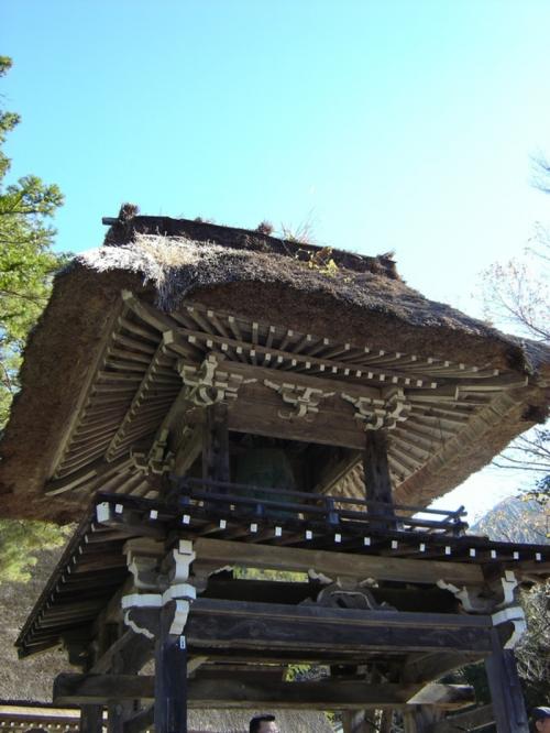 紅葉まっさかりの秋と雪景色が楽しめる１２