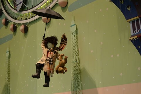 プランタンはバーバリーのクリスマス・ツリ