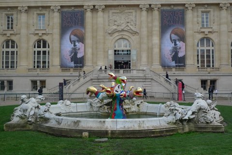 ニキ・ド・サンファル大回顧展